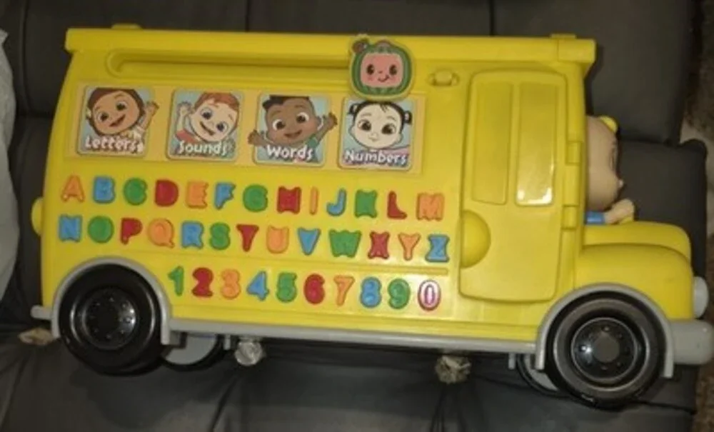 CoComelon Musical Learning Bus, Number and Letter Recognition, Phonetics, Yellow